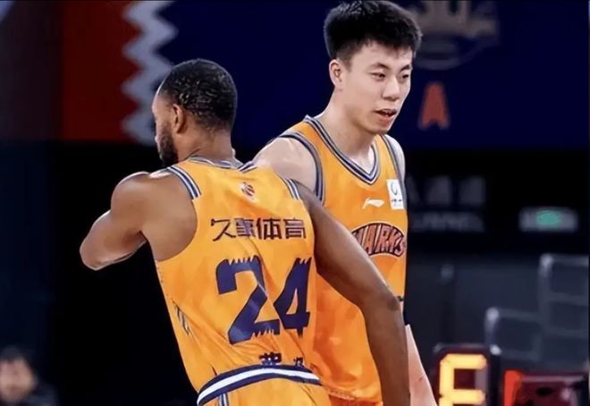 76人非税中产特例瞄准6将 签他们要付出什么代价？
