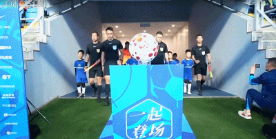 一个很残酷的真相:父弱母强的家庭,养出来的孩子,大多是这两种