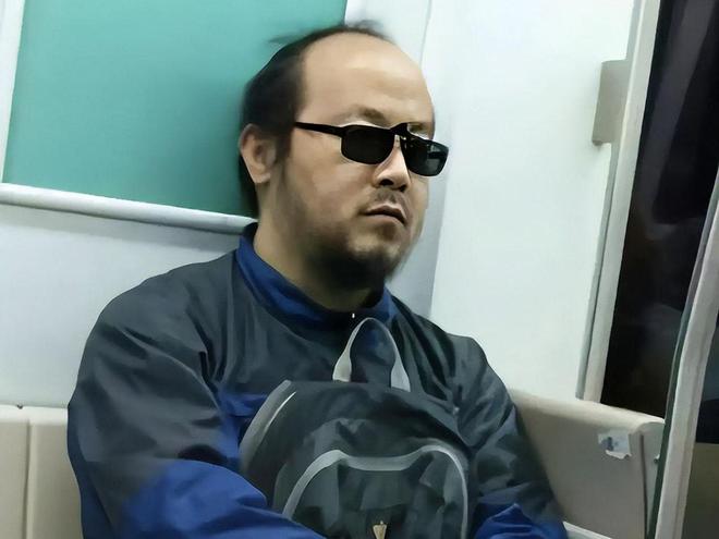 曝开拓者后卫夏普右膝半月板撕裂，预计缺席6个月