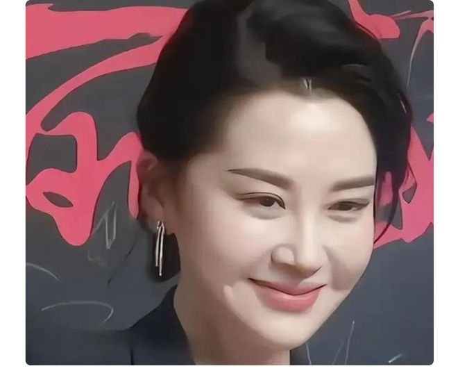 不堪入目！全裸拍广告，多次露出性感部位，网友博眼球无下限