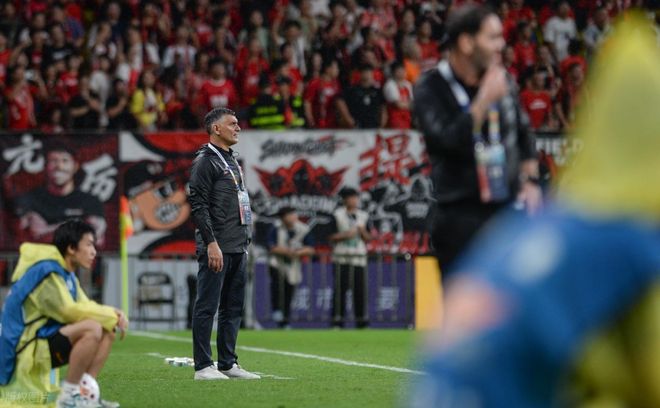 欧冠遭遇战成碾压局!阿森纳主场盼大胜擒里尔