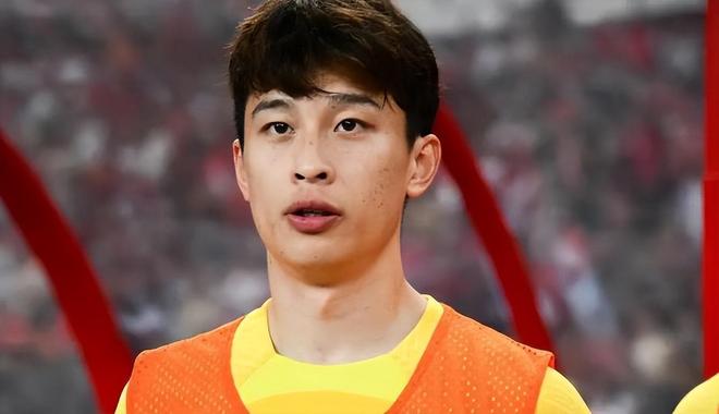 国足34人大名单曝光 将挑26人踢6月热身赛 34岁武磊回归+李昊入选
