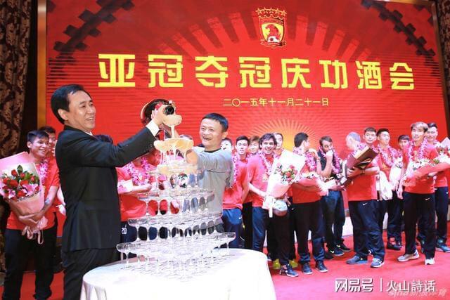 各地陆续开启养老金重算补发，养老金1500元和5500，补发差多少？