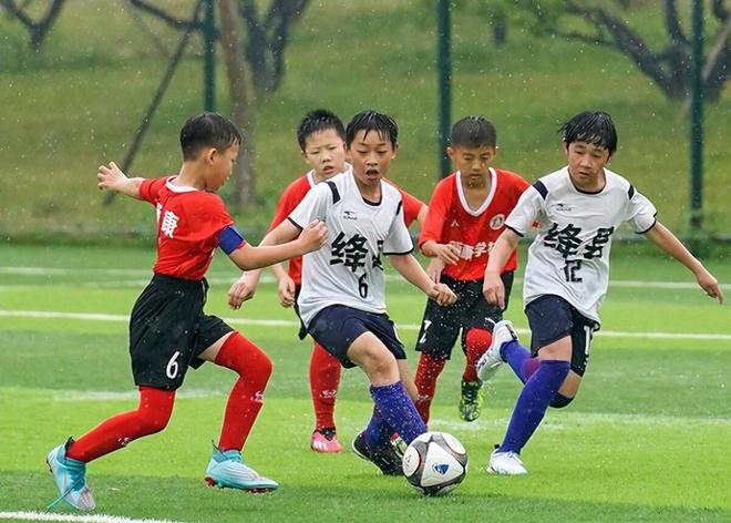 又遭遇骨折，何宇鹏：一切不是才更好起来吗，但又一次停下来